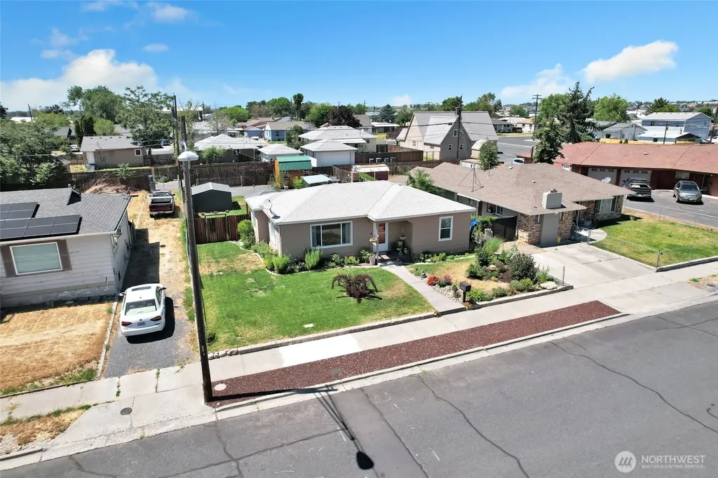 1118 W Cascade Avenue Moses Lake WA 98837