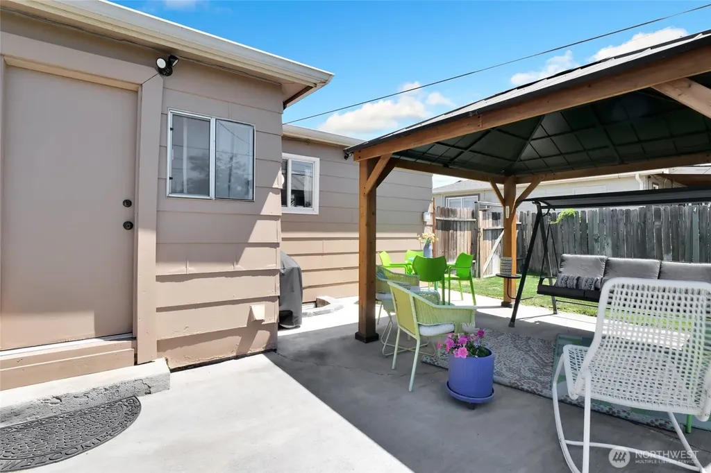 1118 W Cascade Avenue Moses Lake WA 98837