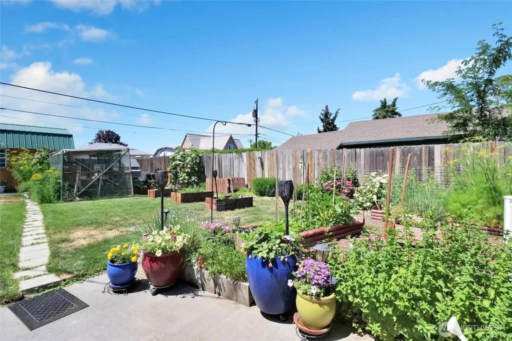 1118 W Cascade Avenue Moses Lake WA 98837