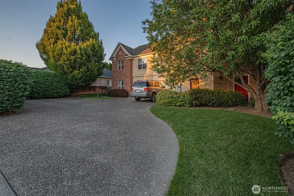 278 NE Deccio Road College Place WA 99324