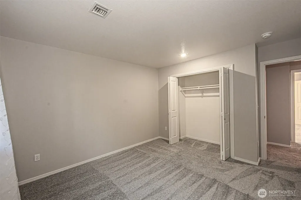 278 NE Deccio Road College Place WA 99324