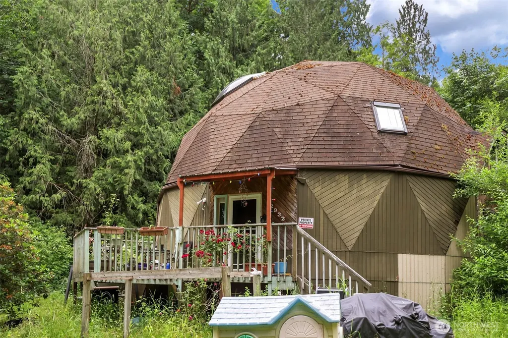12932 231st Avenue SE Issaquah WA 98027