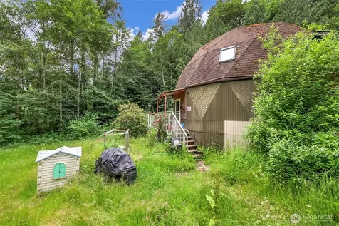 12932 231st Avenue SE Issaquah WA 98027