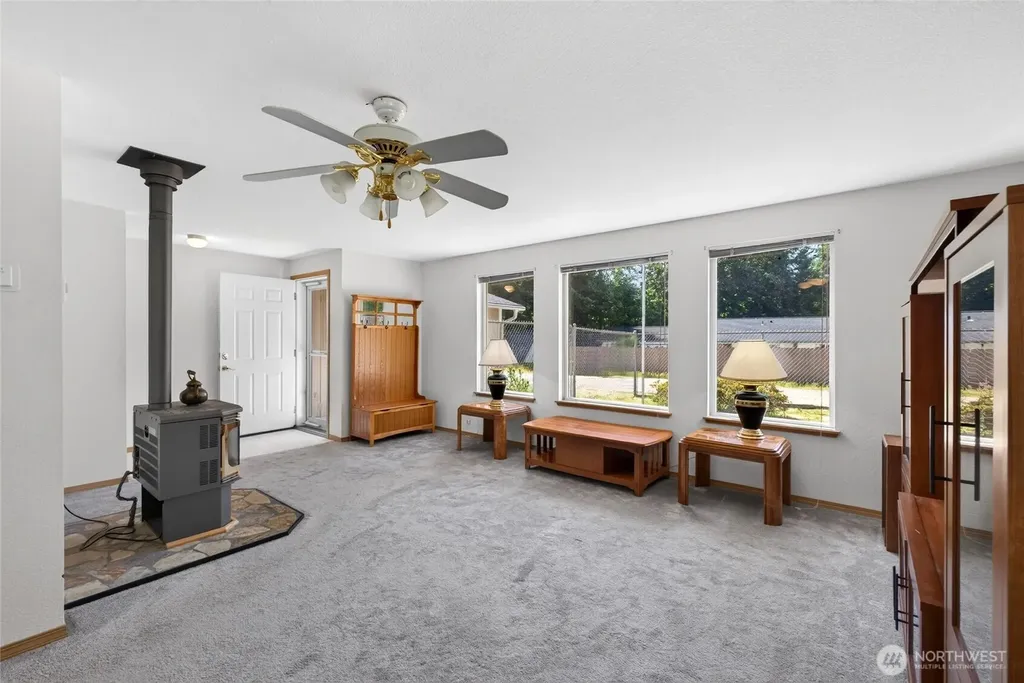 21619 185th Street E Orting WA 98360