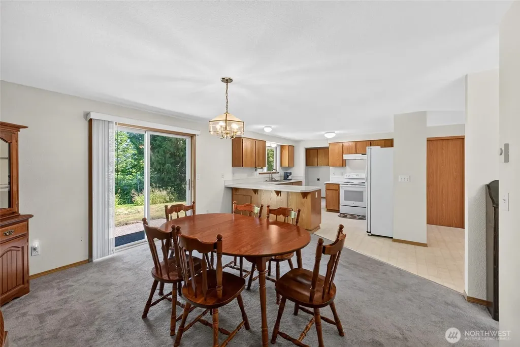 21619 185th Street E Orting WA 98360