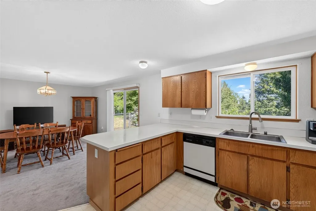 21619 185th Street E Orting WA 98360