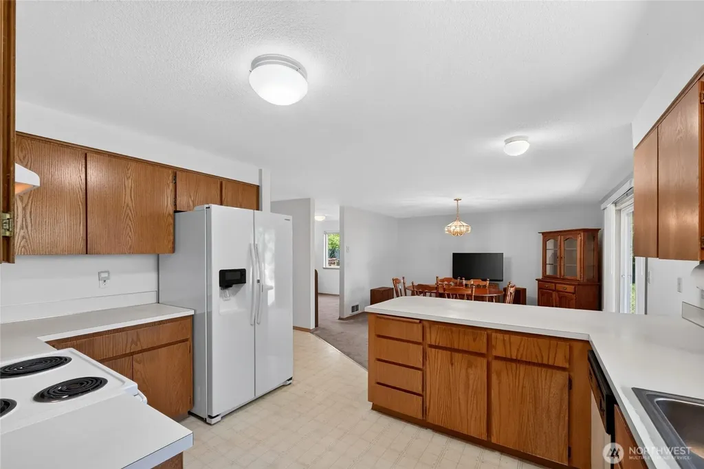 21619 185th Street E Orting WA 98360