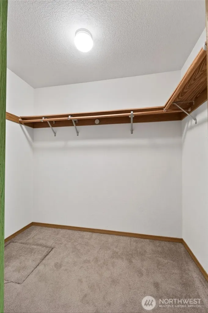 21619 185th Street E Orting WA 98360