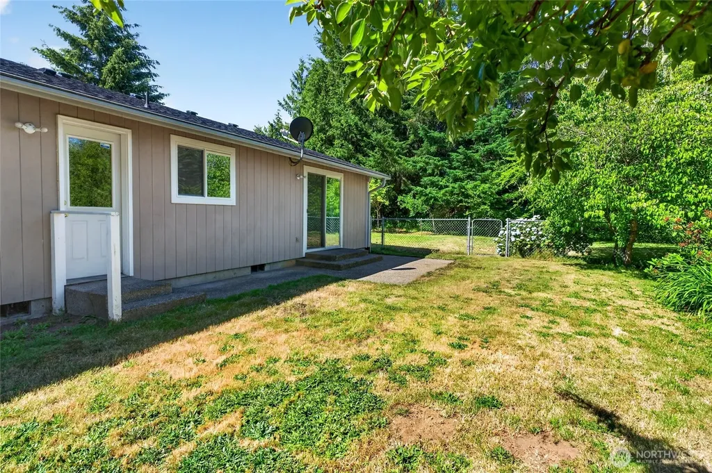 21619 185th Street E Orting WA 98360