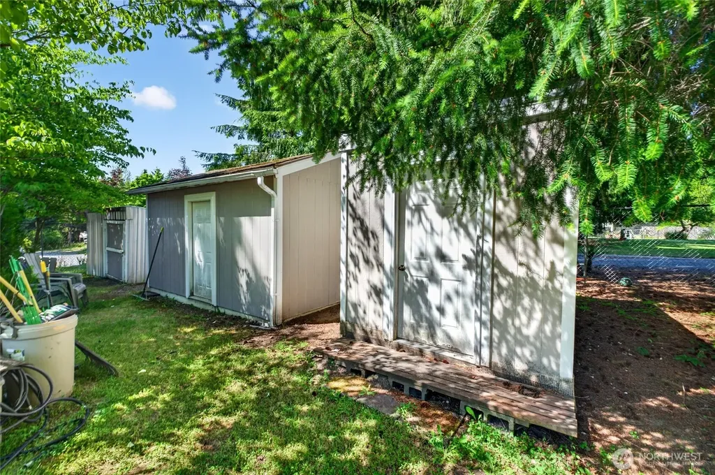 21619 185th Street E Orting WA 98360