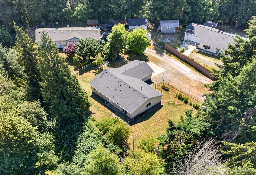 21619 185th Street E Orting WA 98360