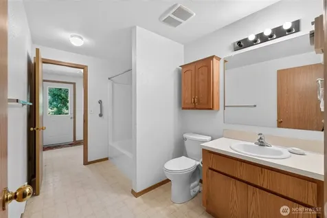 21619 185th Street E Orting WA 98360