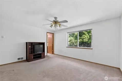 21619 185th Street E Orting WA 98360