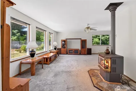 21619 185th Street E Orting WA 98360