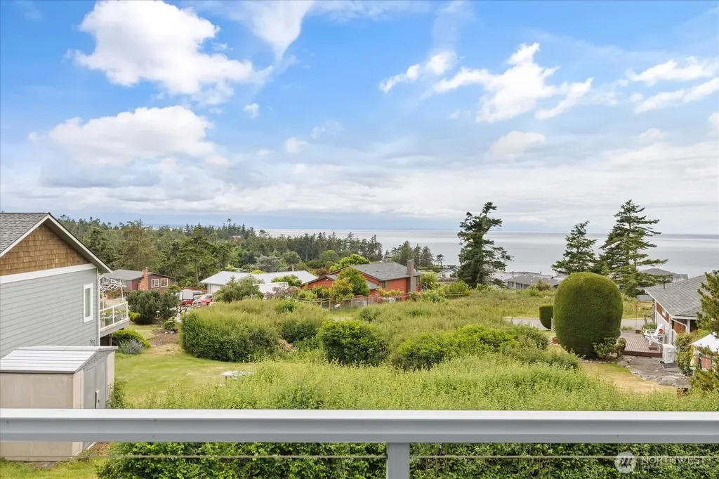 2591 El Mar Street Coupeville WA 98239