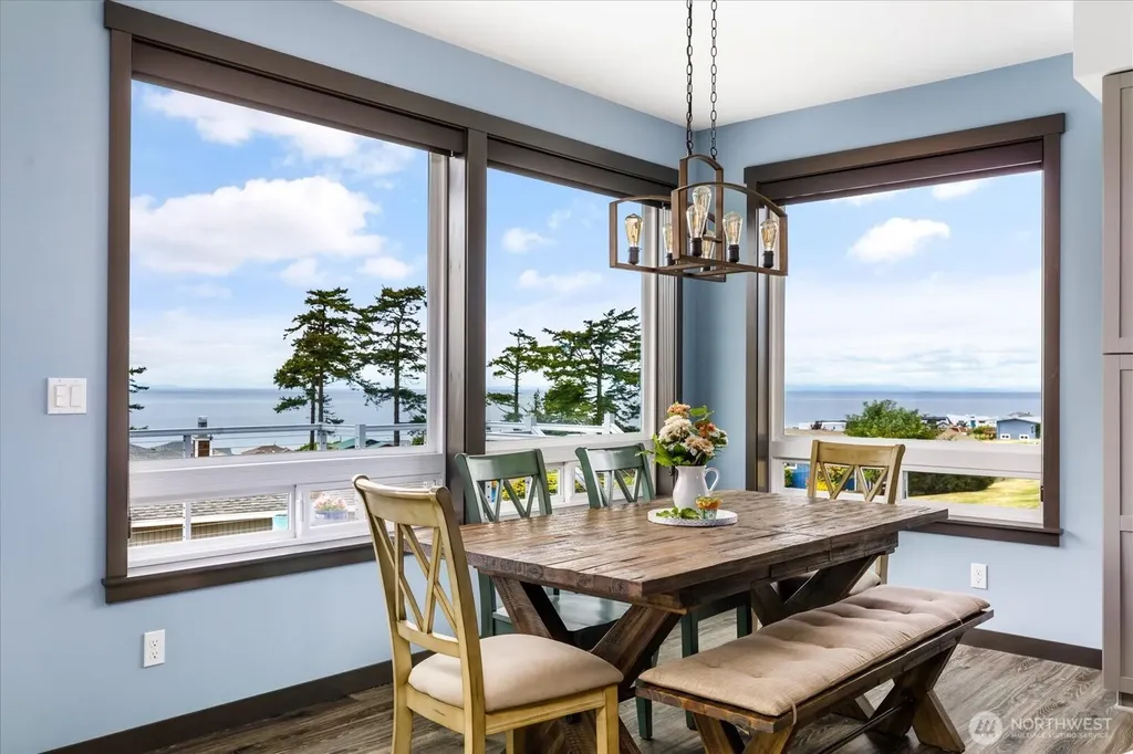 2591 El Mar Street Coupeville WA 98239