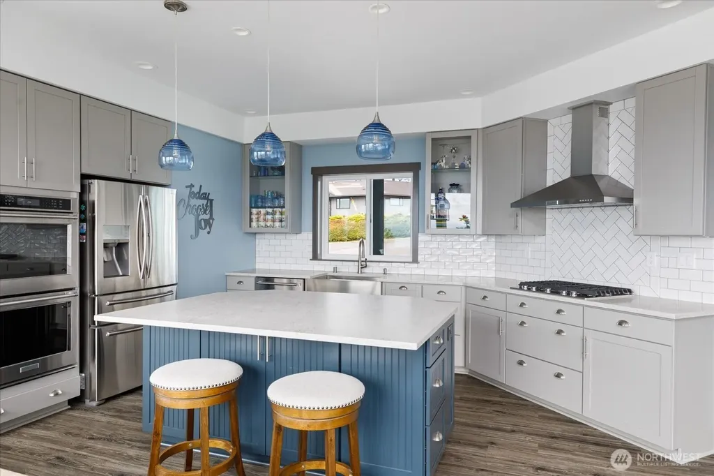 2591 El Mar Street Coupeville WA 98239