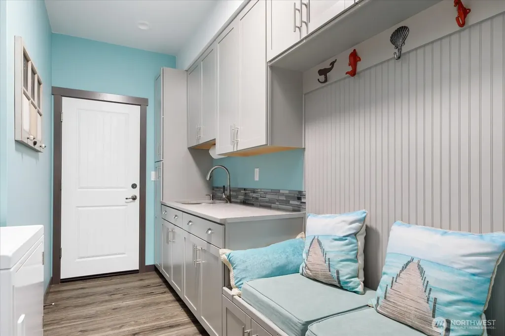 2591 El Mar Street Coupeville WA 98239
