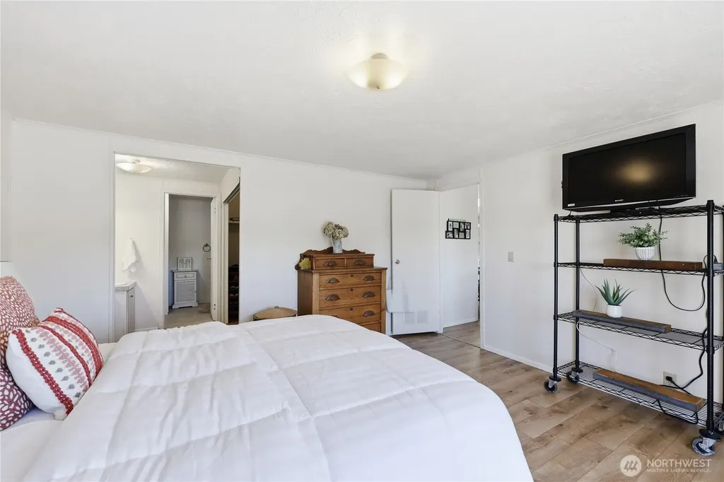 81 Alder Drive Port Townsend WA 98368