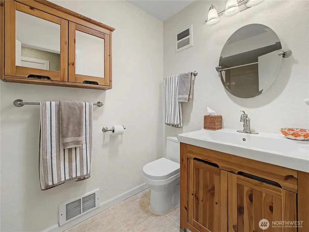 39428 200th Avenue SE Auburn WA 98092