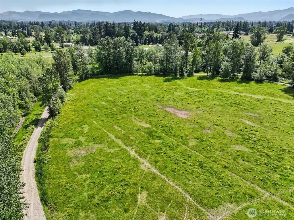 39428 200th Avenue SE Auburn WA 98092