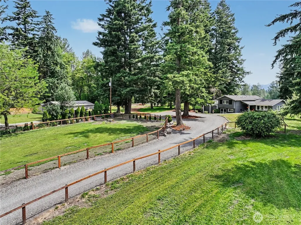 39428 200th Avenue SE Auburn WA 98092