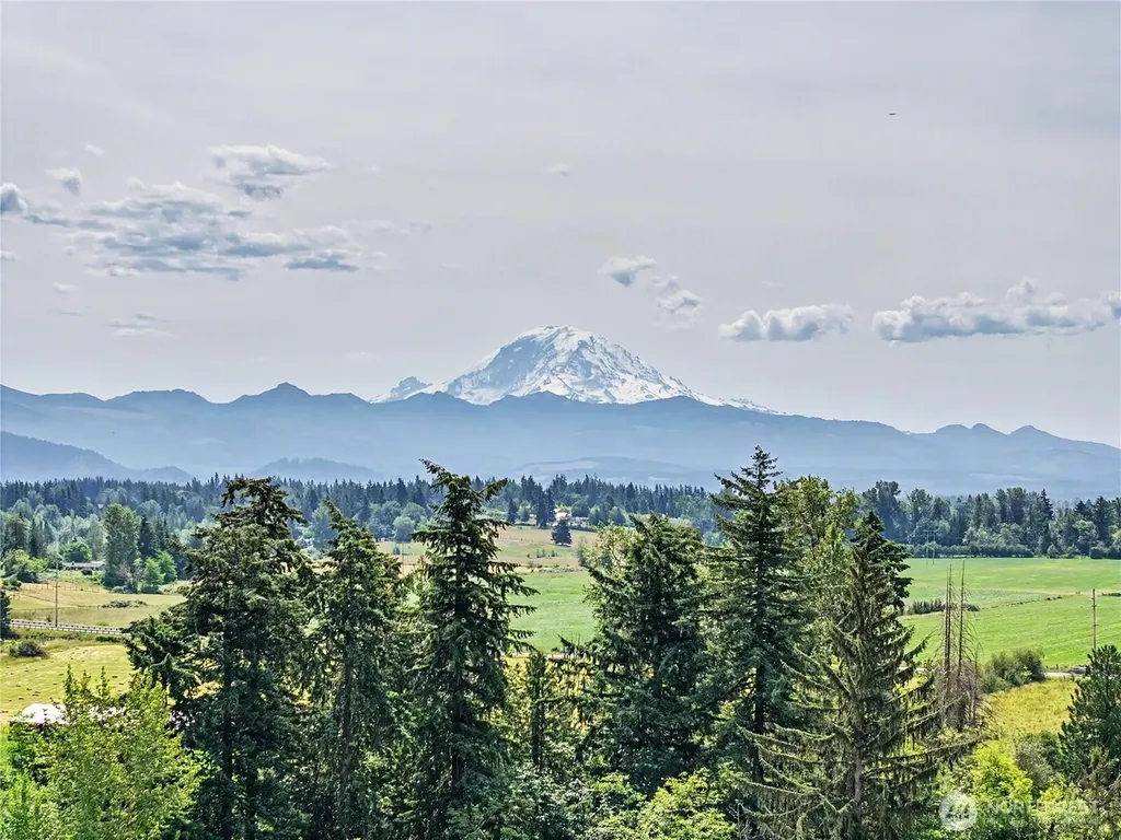 39428 200th Avenue SE Auburn WA 98092