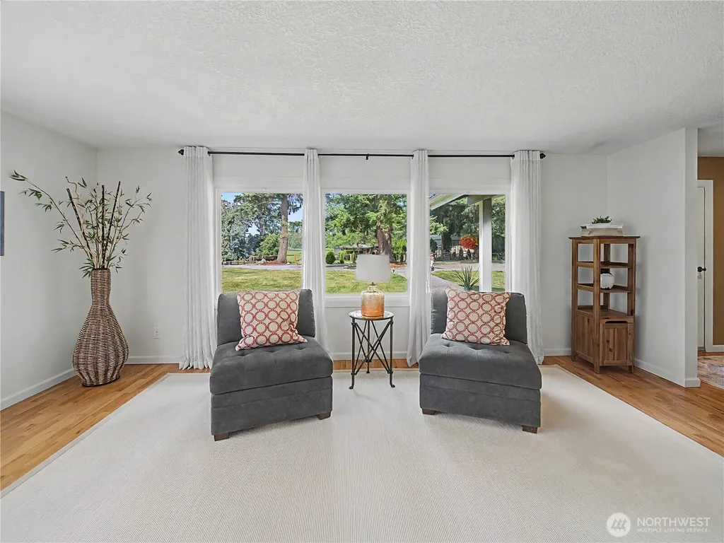 39428 200th Avenue SE Auburn WA 98092