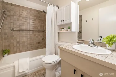 2301 Fairview Avenue E Seattle WA 98102
