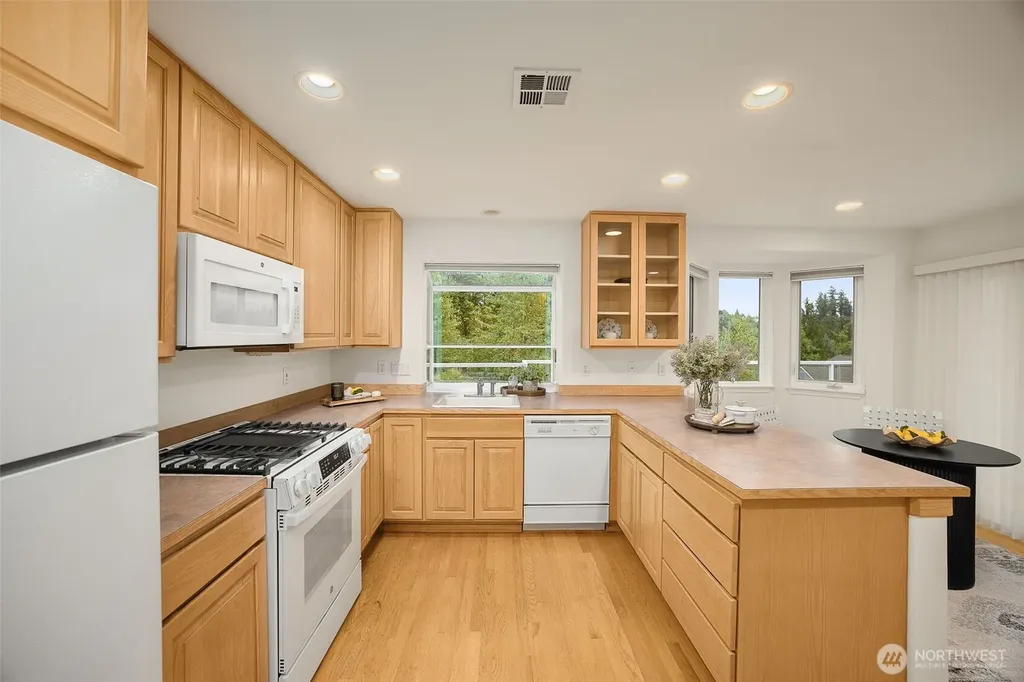 22760 43rd Court Issaquah WA 98029