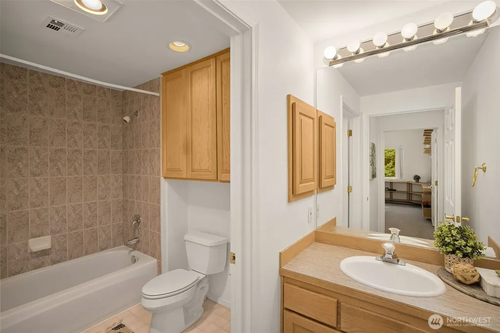 22760 43rd Court Issaquah WA 98029