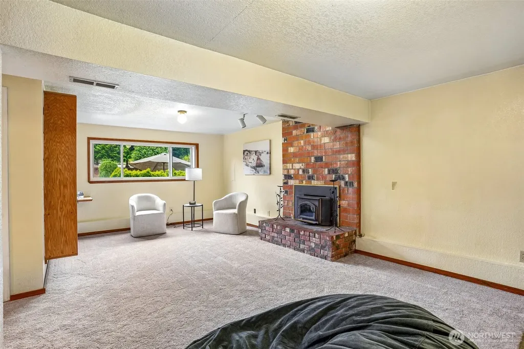 553 S 111th Street Seattle WA 98168