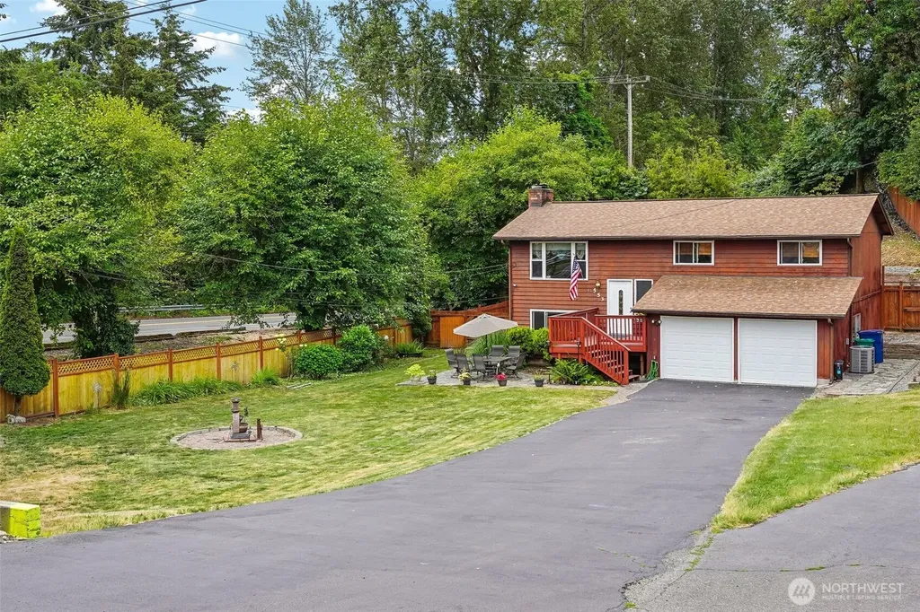 553 S 111th Street Seattle WA 98168