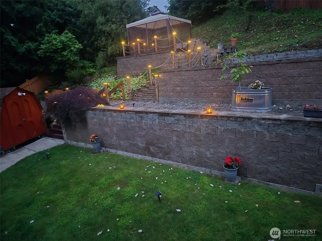 553 S 111th Street Seattle WA 98168