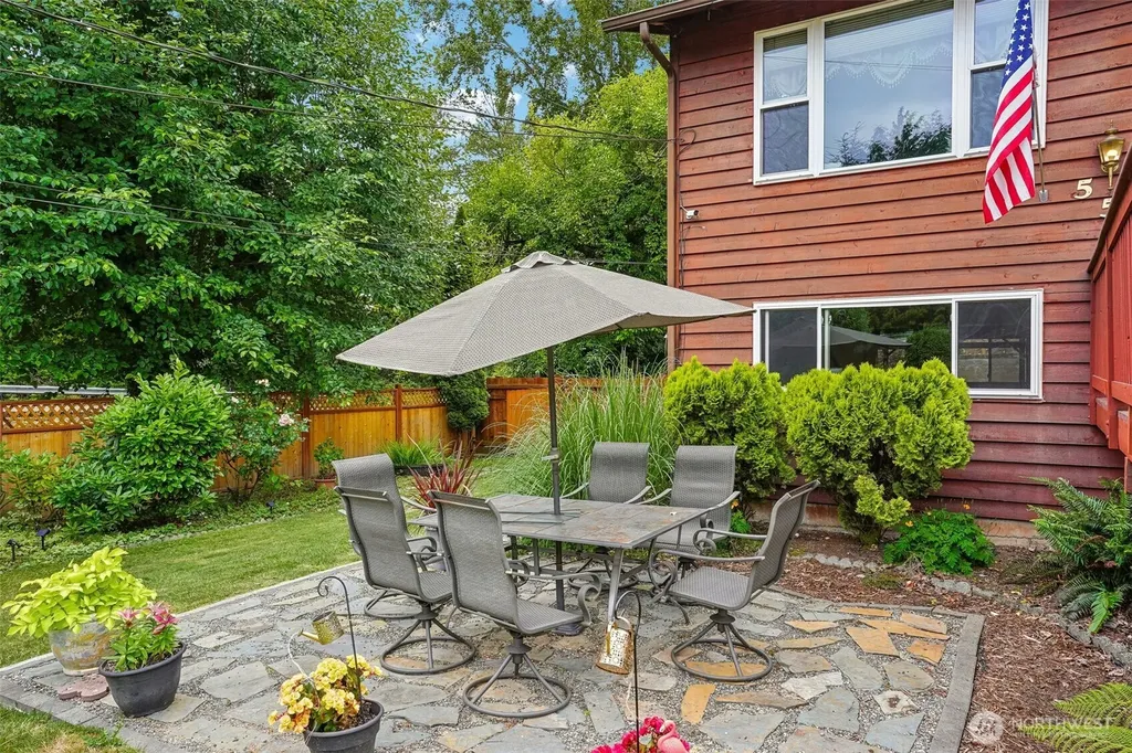 553 S 111th Street Seattle WA 98168