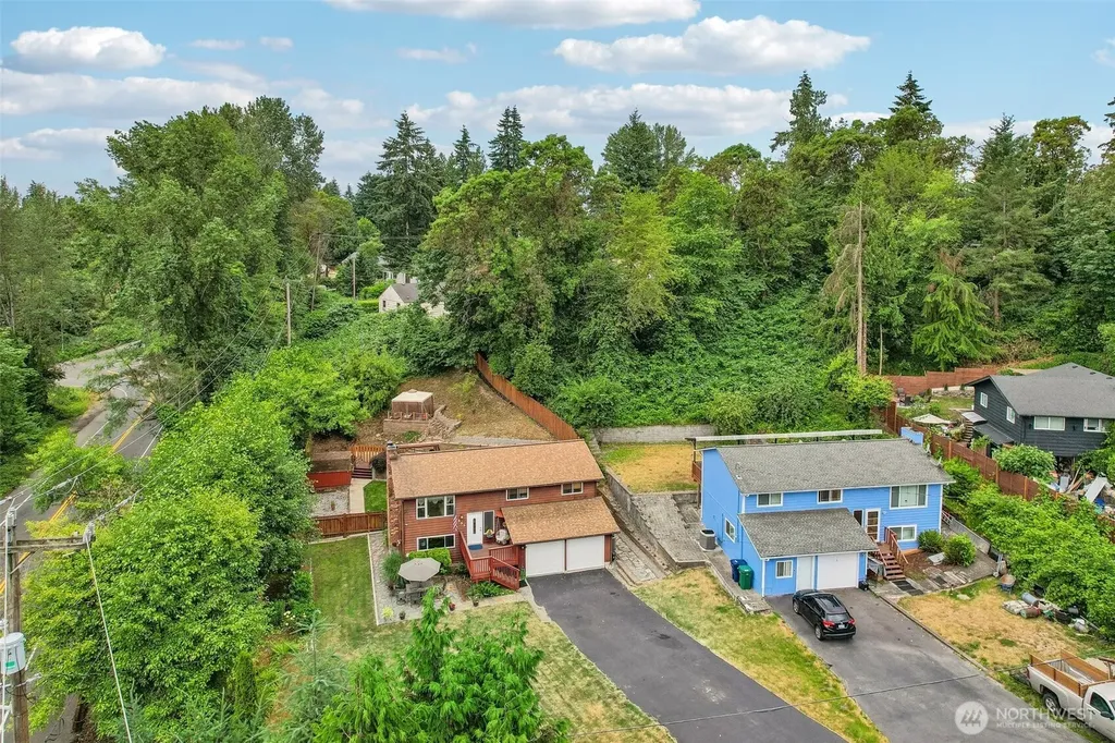 553 S 111th Street Seattle WA 98168