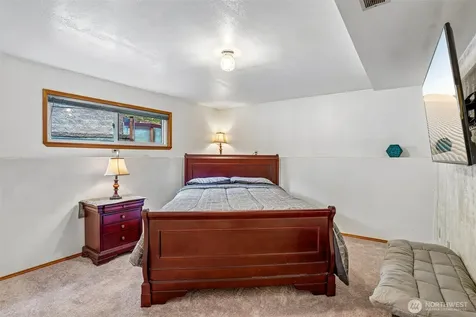553 S 111th Street Seattle WA 98168