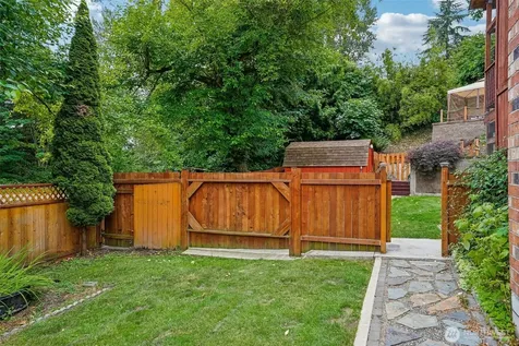 553 S 111th Street Seattle WA 98168