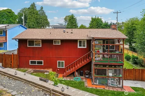 553 S 111th Street Seattle WA 98168