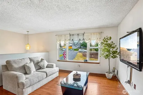 553 S 111th Street Seattle WA 98168