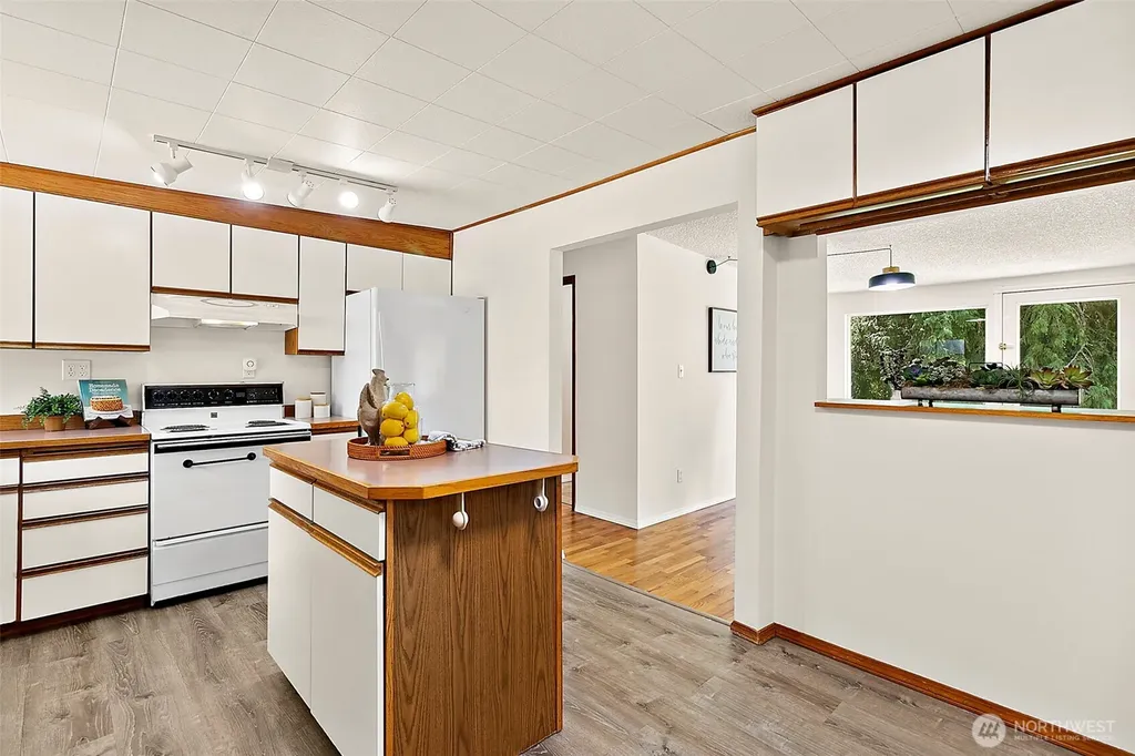26631 204th Avenue SE Covington WA 98042