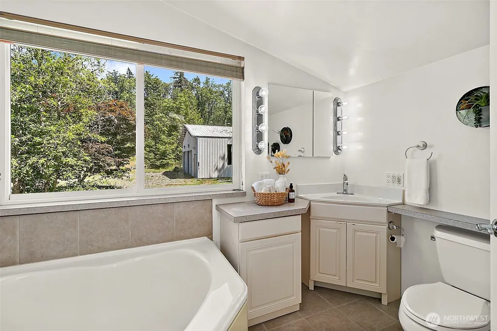 26631 204th Avenue SE Covington WA 98042