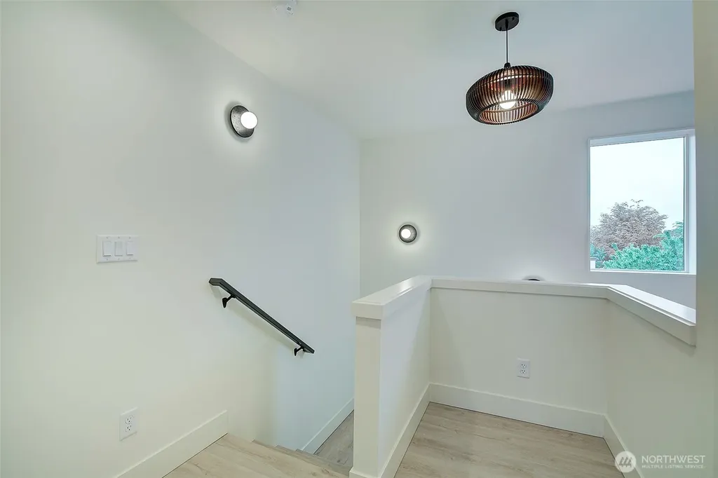 7912 34th Avenue SW Seattle WA 98126