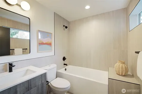 7912 34th Avenue SW Seattle WA 98126