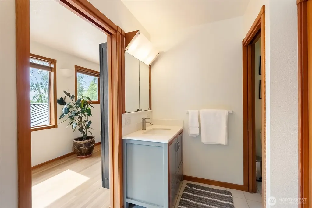 3556 Colony Mountain Drive Bow WA 98232