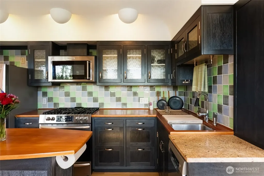 3556 Colony Mountain Drive Bow WA 98232