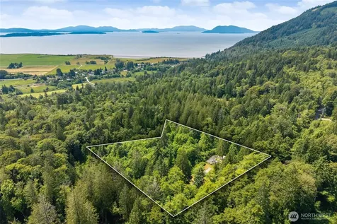 3556 Colony Mountain Drive Bow WA 98232
