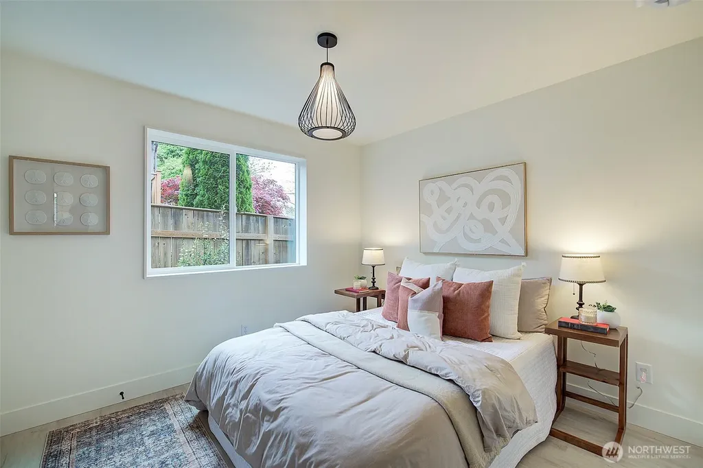 7912 34th Avenue SW Seattle WA 98126