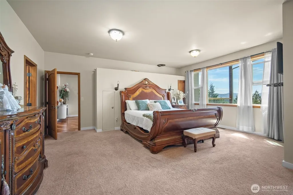 8008 My Way Sedro Woolley WA 98284