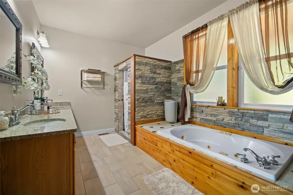 8008 My Way Sedro Woolley WA 98284